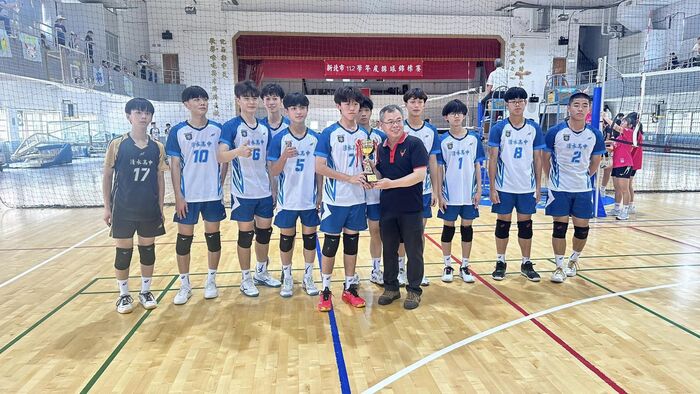 賀！本校排球隊同學參加新北市112學年度排球錦標賽榮獲高中職男子乙組	第二名